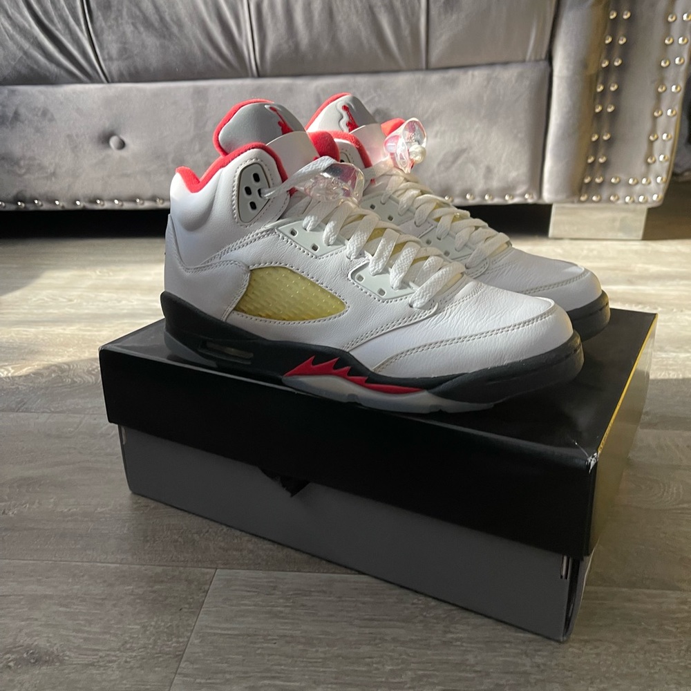 Air Jordan 5